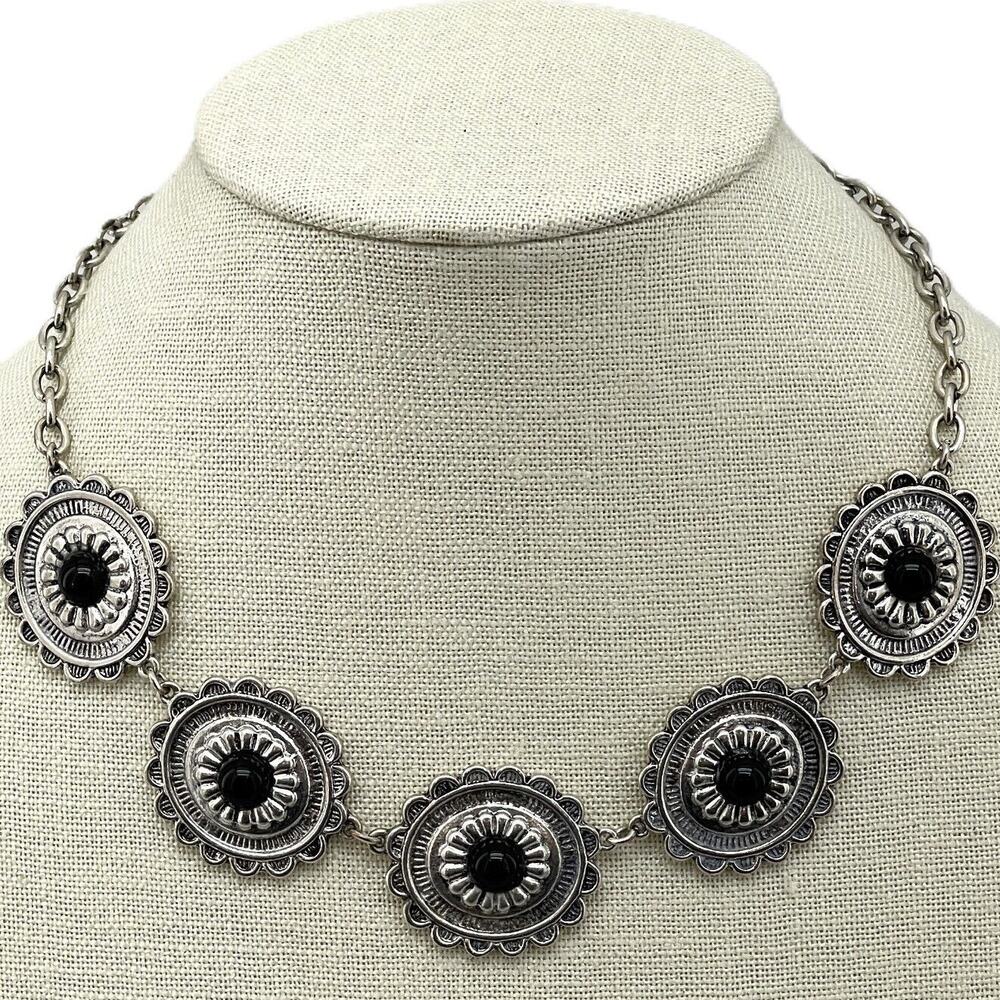 Western Style Silver Concho Necklace Chunky Medallion Choker Statement Chain